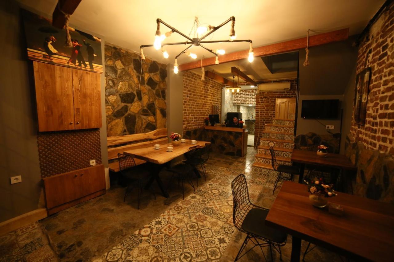 Little Ganj Suites Истанбул Екстериор снимка