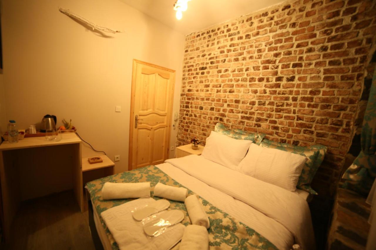 Little Ganj Suites Истанбул Екстериор снимка