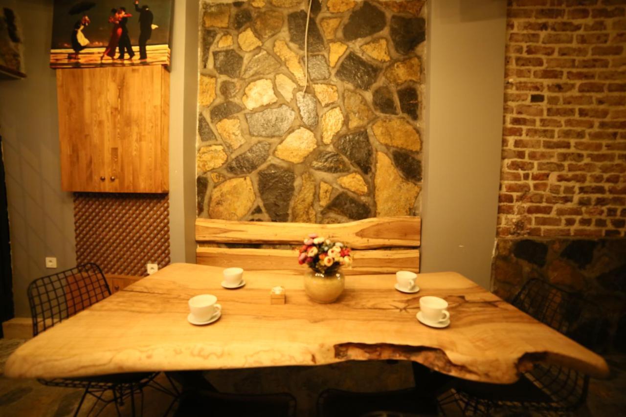Little Ganj Suites Истанбул Екстериор снимка