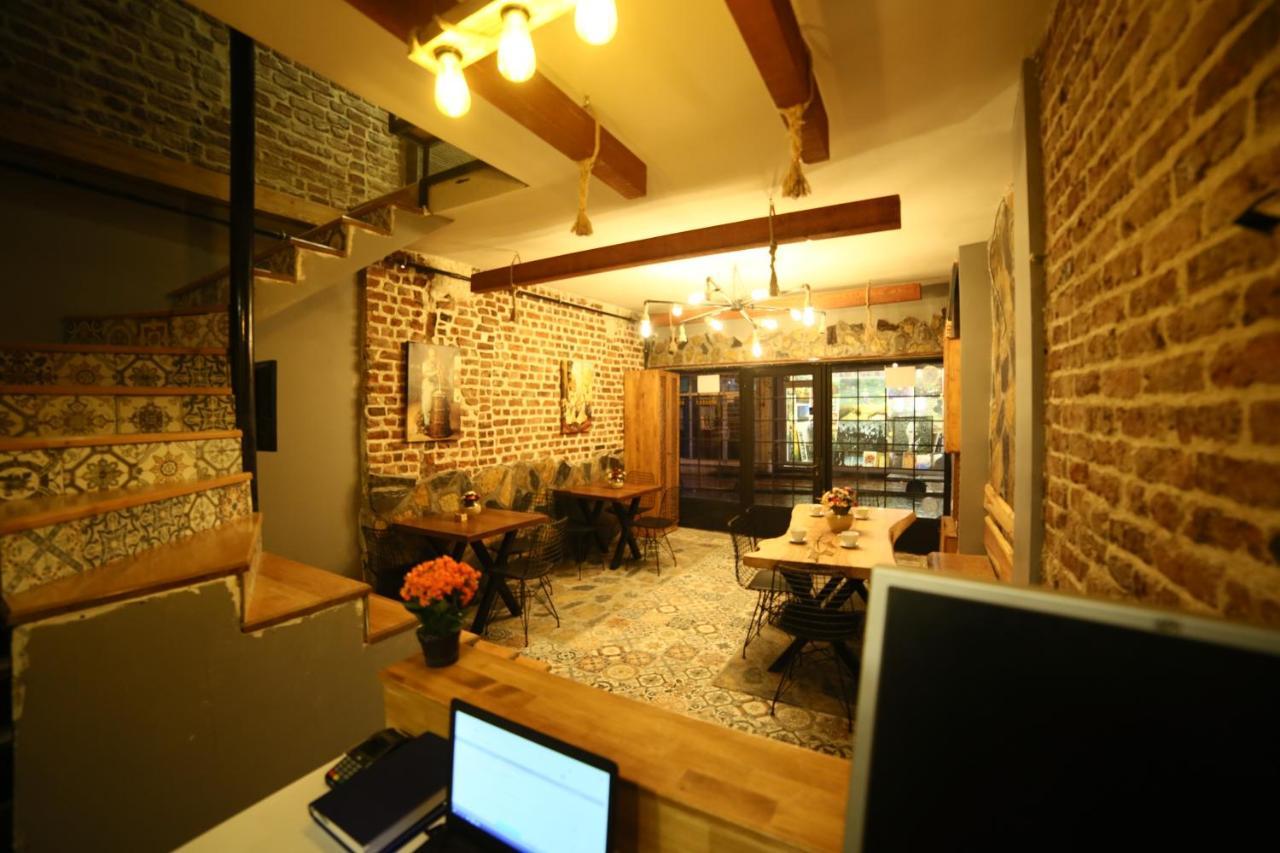 Little Ganj Suites Истанбул Екстериор снимка