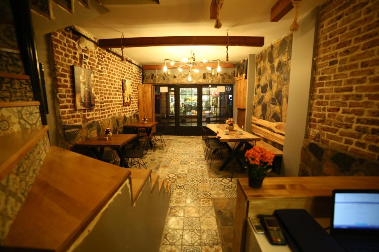 Little Ganj Suites Истанбул Екстериор снимка
