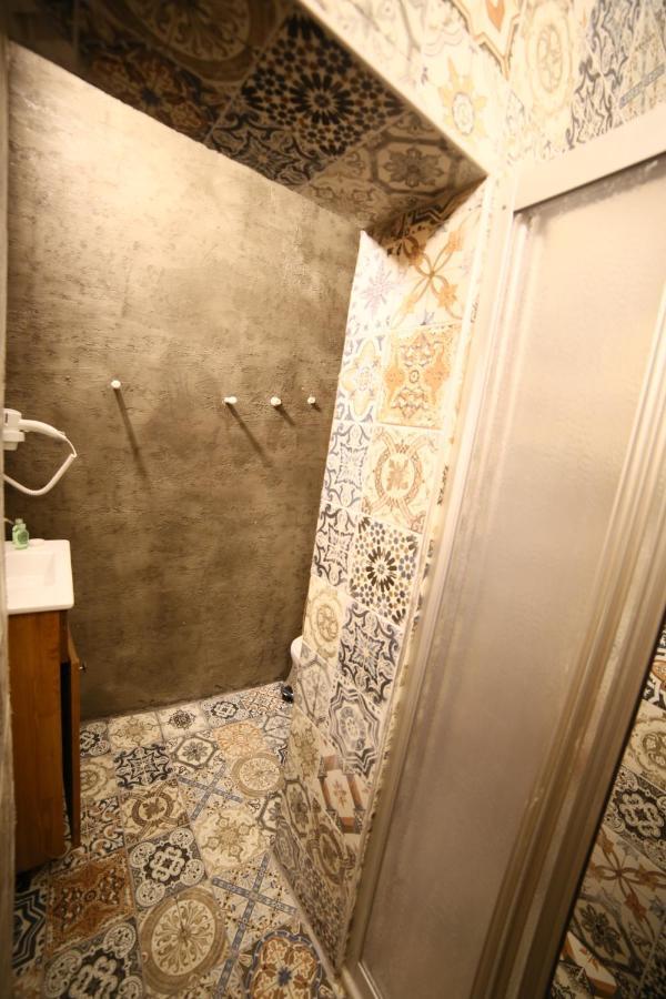 Little Ganj Suites Истанбул Екстериор снимка