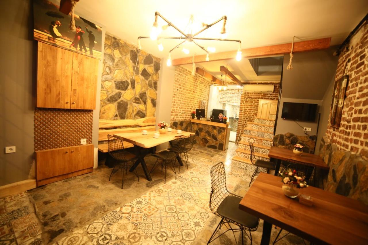 Little Ganj Suites Истанбул Екстериор снимка