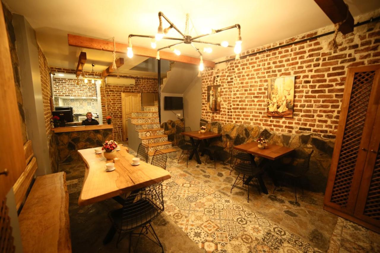 Little Ganj Suites Истанбул Екстериор снимка